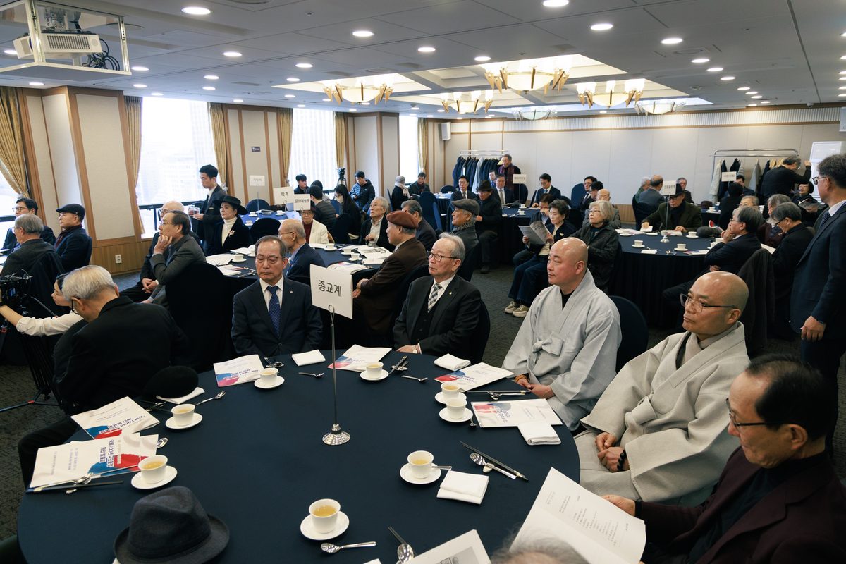 각계 제안자 라운드테이블